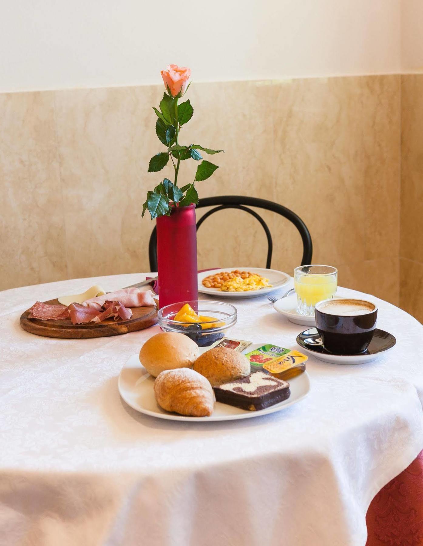 Hotel Frank Лидо ди Йезоло Екстериор снимка